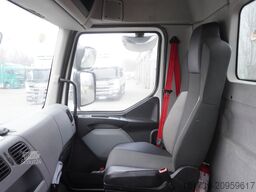 Renault C280 DTI 8 / FASSI crane 5.6T / 560 mth