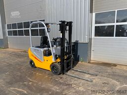 Easy Lift CPD 20 Forklift - 2.000 kg loading cap.