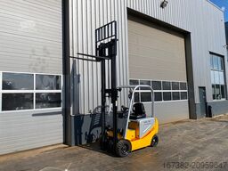 Easy Lift CPD 20 Forklift - 2.000 kg loading cap.