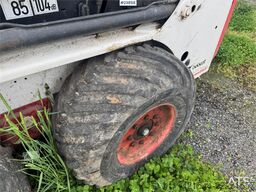 Bobcat 763 Skid-Steer Loader with Bucket, Grapple and Pal