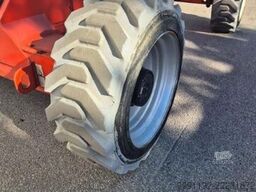 JLG M600JP