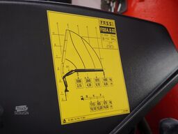 Renault C280 DTI 8 / FASSI crane 5.6T / range 8m