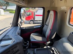 Volvo FMX 460 8x4 PRITSCHE (6m10) + KRAN ATLAS 332 (5...