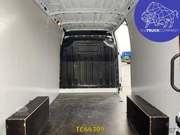 Nissan Interstar 130.35 L2H2