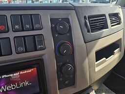 VOLVO FL 210.14 CARRIER TAILLIFT