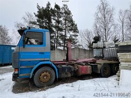 Scania 143M hook loader with 22T hook