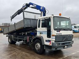 Volvo FL 6 - 19 (10 BOLTS / 10 BOULOTS / MANUAL PUMP ...