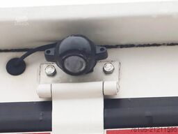 DAF LF 45 230 Bak + Dhollandia klep 1500 kg. 6 cili...