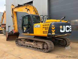 JCB JS220