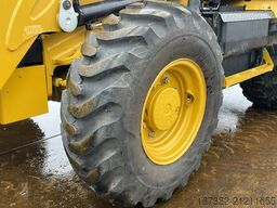 Caterpillar 424 4x4 Backhoe Loader