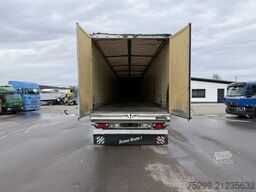 Kraker CF 300 Schubboden / Swiss-Vehicle