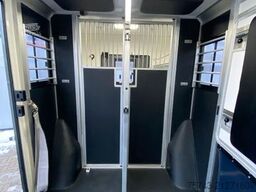 MERCEDES-BENZ STX Sprinter GG 4,100KG Haras Hengste