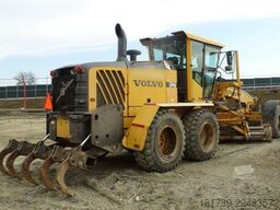 Volvo G946 6×6 road grader / Leica 3D system