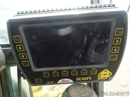 Volvo G946 6×6 road grader / Leica 3D system