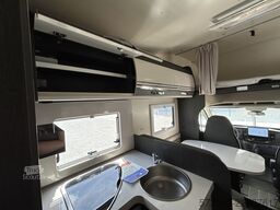 Roller Team Kronos 284M | Ford Transit 2.0 TDCi 165 PS Automatik | 5 Sitzplätze