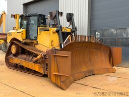 Caterpillar D8T