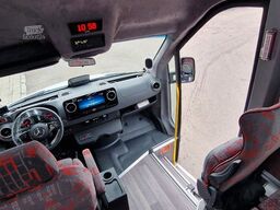 MERCEDES-BENZ 30 Sitzer Schul- Transferbus 519 Vorlauffahrzeug