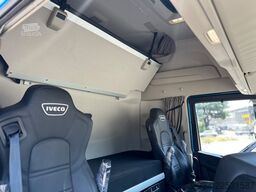 Iveco S-WAY 570