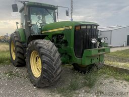 John Deere 8300