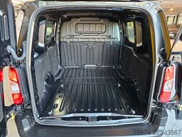 OPEL Combo E Cargo - e Basis 11-KW Charger Glas