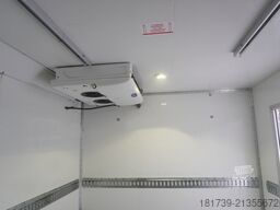 Renault D210 12T / Bitemperature Refrigerator