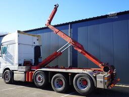 DAF XF 460 – 8x2 hooklift truck