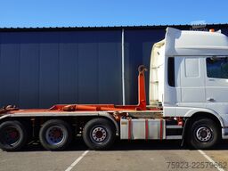 DAF XF 460 – 8x2 hooklift truck