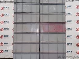 Diversen Occ lot van 35 plastieken bakken