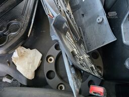 IVECO 490 S-Way mit kleinem Unfallschaden, Retarder