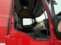 Mercedes-Benz Actros 1846 Koffer mit HB / Swiss-Vehicle