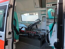 VOLKSWAGEN T5 Transporter Hochdach lang/KTW/Klima/FN: A40