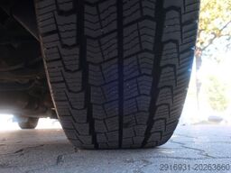 VOLKSWAGEN T5 Transporter Hochdach lang/KTW/Klima/FN: A40
