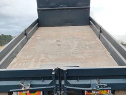 Iveco EuroCargo 130 E25 Doka / 7Pl. Container