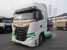 Tracteur routier standard Iveco AS440S46T/P 2LNG