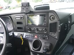 Mercedes-Benz Antos 2540 6x2 / 170 tho. km / HDS HIAB