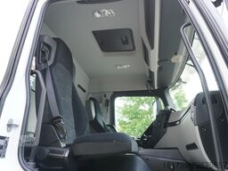 Mercedes-Benz Antos 2540 6x2 / 170 tho. km / HDS HIAB