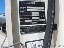 VOLVO L110H - Hoch-Kippschaufel Nr.: 916
