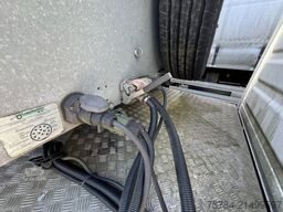 IVECO 35C7 SATTELZUGMASCHINE + AUFLIEGER VELDHUIZEN, NUR 85.000 KM !!