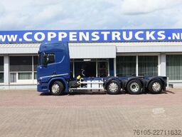 Scania R410 8x2 Chassis cabine Slaapcabine