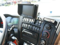 Renault D12 / New galvanized tow truck superstru