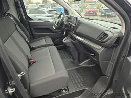 Peugeot Expert L2 180 EAT8 erhöhte Nutzlast Laderaumboden Connect-Paket Trennwand verglast 17 Zoll LM Sommer Ersatzrad Seitenscheibe schiebbar