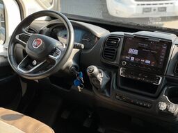 EURAMOBIL 675 SB PROFILA RS | Hubbett, Französisches Bett