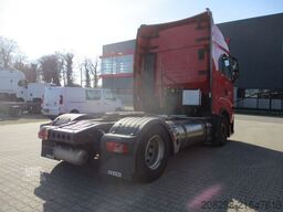 IVECO S WAY 460 LNG | AIRCO | INTARDER | 2 BEDS | AS44