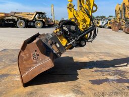 Hitachi ZX225USLC-6