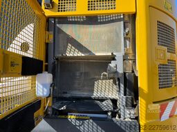 Hitachi ZX225USLC-6