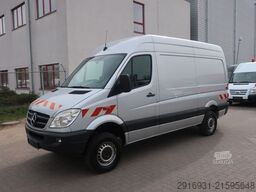 MERCEDES-BENZ Nr.300 Sprinter 316 CDI 4X4 rre / SHZ