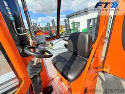 Hubtex DQ45-D TRIPLEX 5500 FORK POSITIONER
