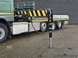 DAF XF 460 8x2 / HIAB CRANE + REMOTE / KRAN / GRUA