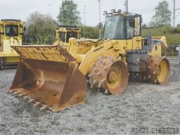 Komatsu WF 450