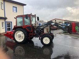 Belarus MTS 82 FL + 3 Schar Beetpflug